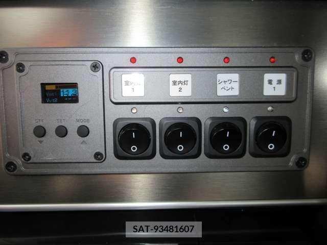 Toyota VELLFIRE 2016-02 233481-18