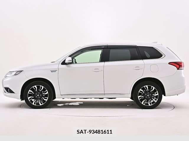Mitsubishi OUTLANDER PHEV 2015-09 329612-2