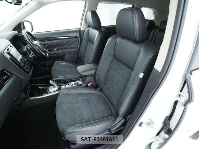 Mitsubishi OUTLANDER PHEV 2015-09 329612-5