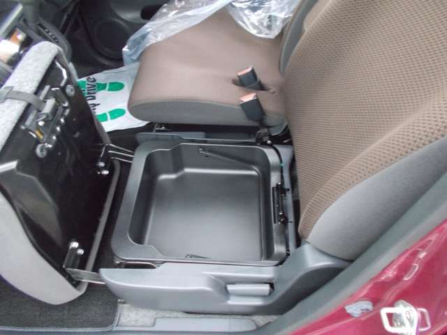 Suzuki MR WAGON 2012-11 1861-6