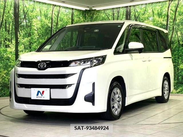 Toyota NOAH 2022-11 380587-16