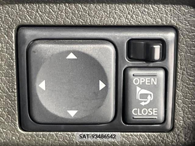 Nissan CUBE 2013-01 265741-5
