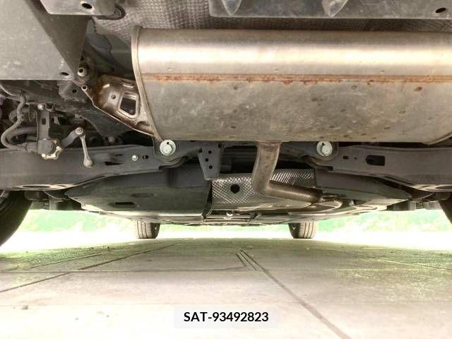 Toyota PRIUS PHV 2018-01 223241-19