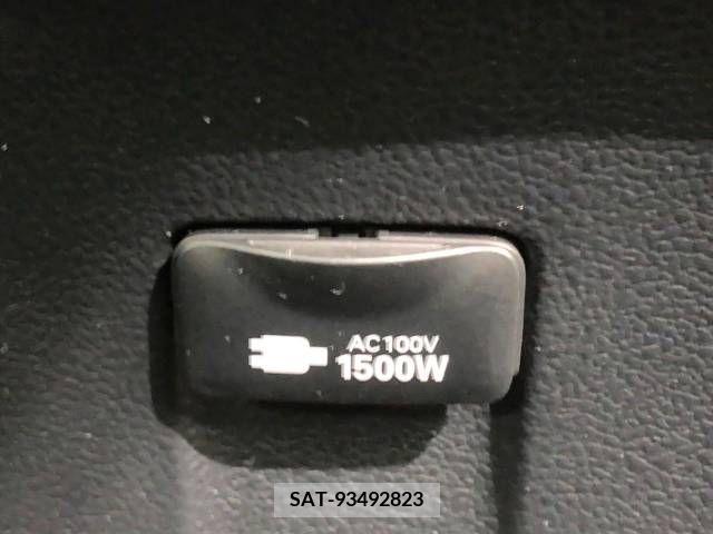Toyota PRIUS PHV 2018-01 223241-6