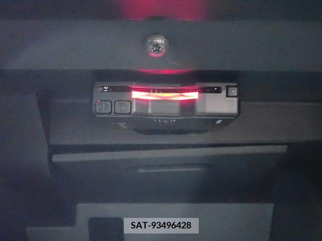 Nissan NOTE 2023-01 330347-19