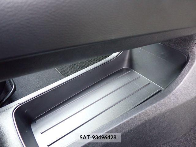 Nissan NOTE 2023-01 330347-18