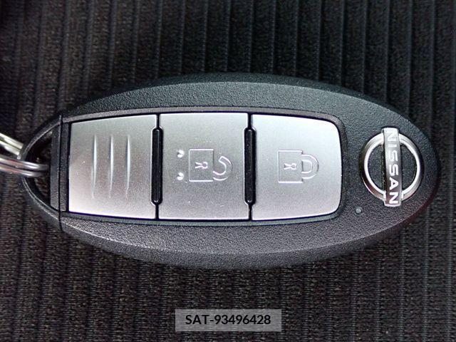 Nissan NOTE 2023-01 330347-26