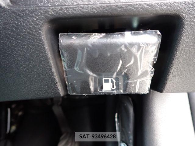 Nissan NOTE 2023-01 330347-15