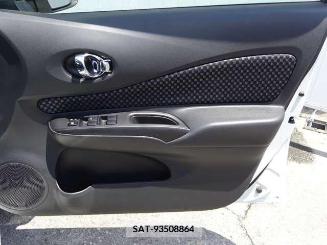 Nissan NOTE 2014-02 302336-11