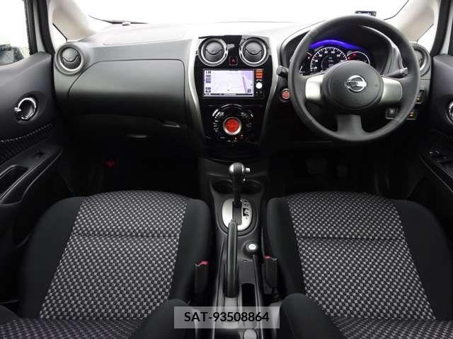Nissan NOTE 2014-02 302336-3