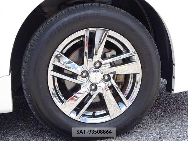 Nissan NOTE 2014-02 302336-6