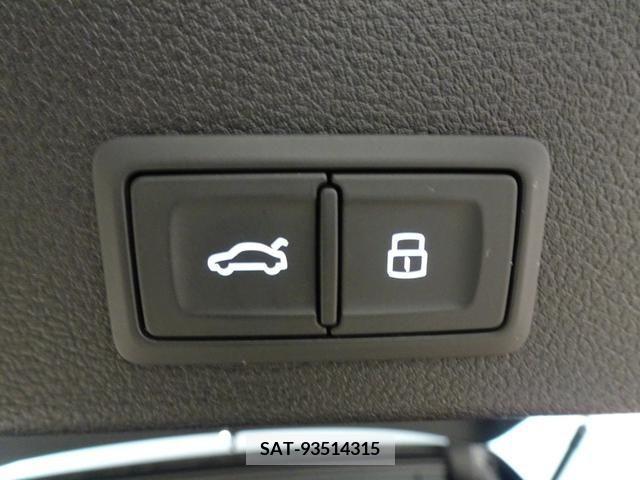 Audi A4 2019-02 356508-18