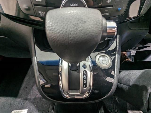 Nissan SERENA 2014-01 180953-27