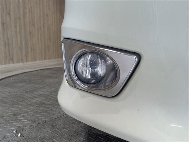Nissan SERENA 2014-01 180953-11
