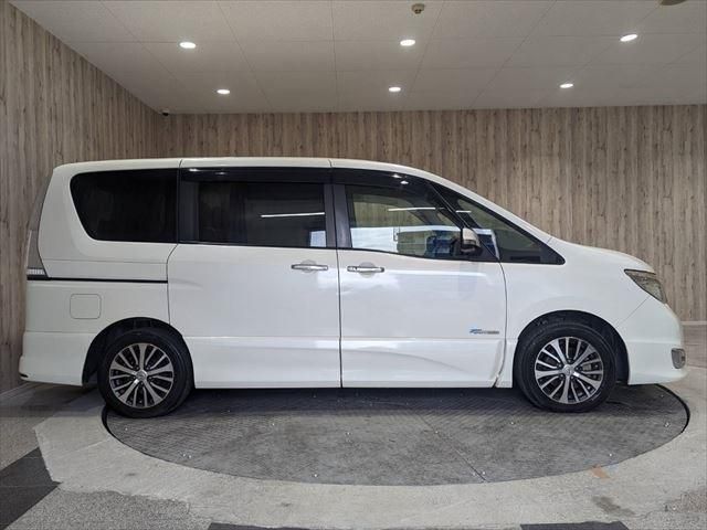Nissan SERENA 2014-01 180953-3