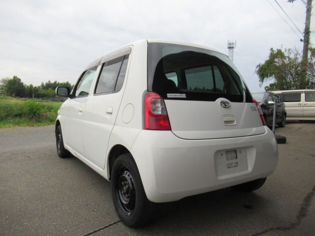 Daihatsu ESSE 2010-10 184388-12