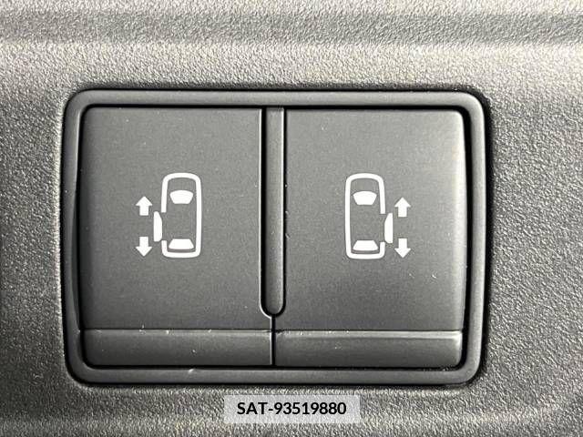 Nissan SERENA 2018-04 367651-4