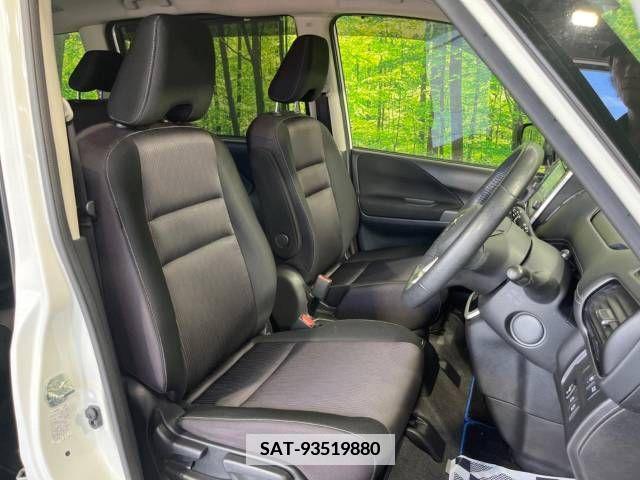 Nissan SERENA 2018-04 367651-8