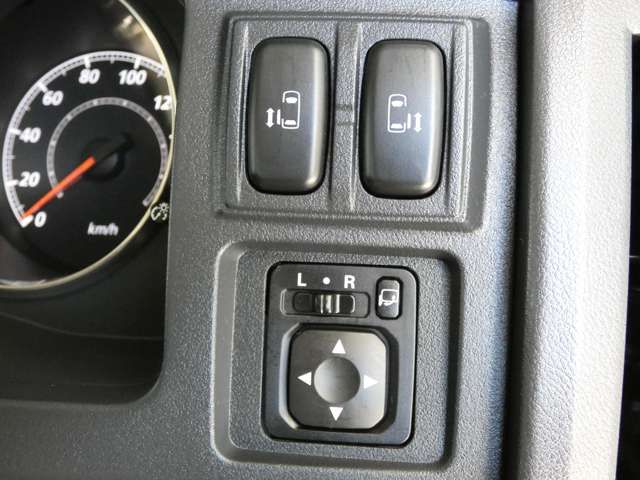 Mitsubishi DELICA D5 2016-03 180876-6