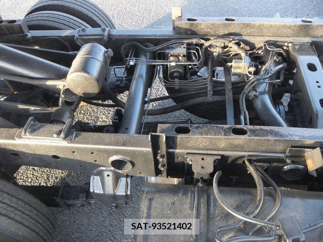 Hino DUTRO 2000-04 202039-28