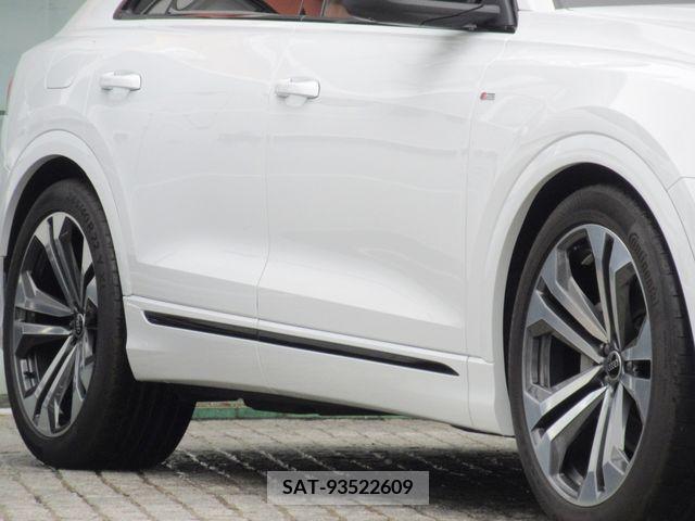 Audi Q8 2022-10 261337-4