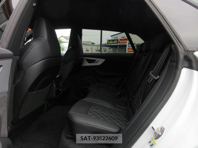 Audi Q8 2022-10 261337-14