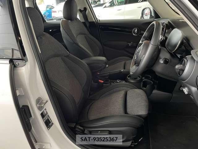 Bmw MINI 2023-04 277281-11