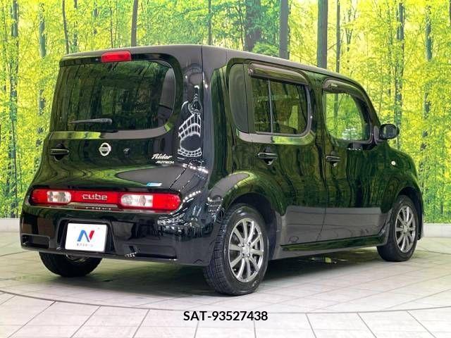 Nissan CUBE 2016-03 358404-17