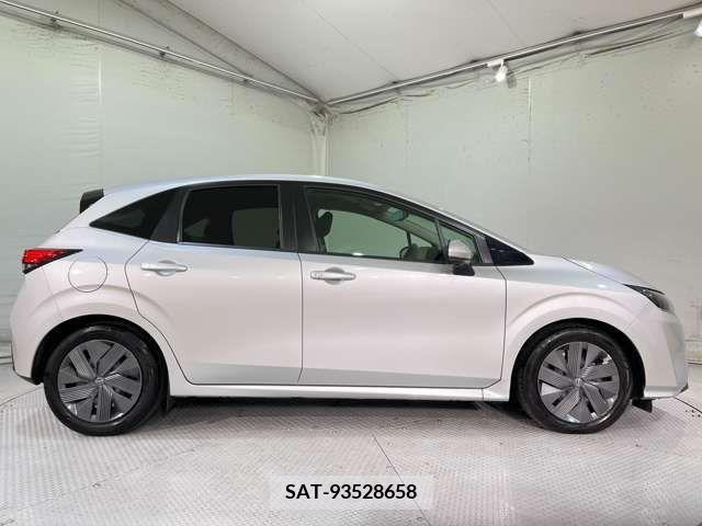 Nissan NOTE 2021-11 207234-7