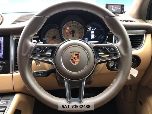 Porsche MACAN 2017-05 320071-11