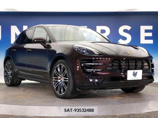 Porsche MACAN 2017-05 320071-17