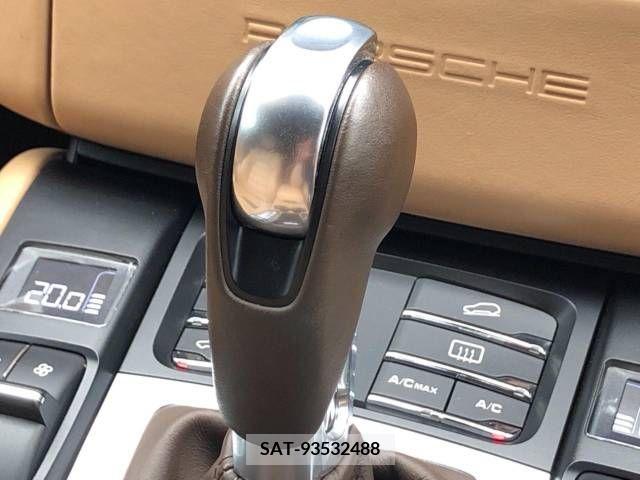 Porsche MACAN 2017-05 320071-10