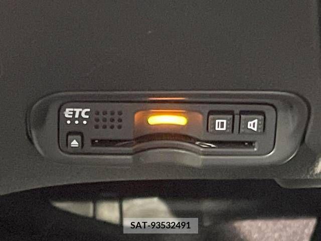 Honda VEZEL 2019-04 213847-6