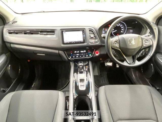 Honda VEZEL 2019-04 213847-1