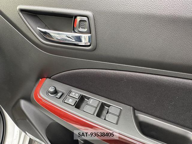 Suzuki SWIFT 2023-09 204483-1