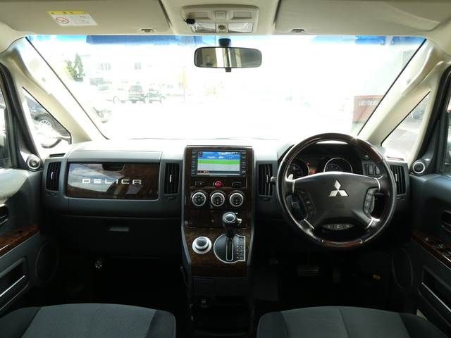 Mitsubishi DELICA D5 2009-02 10809-6