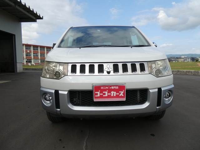 Mitsubishi DELICA D5 2009-02 10809-2