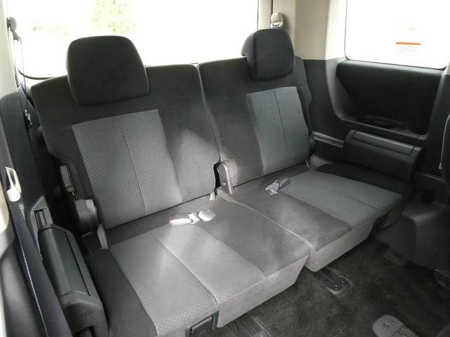 Mitsubishi DELICA D5 2009-02 10809-14