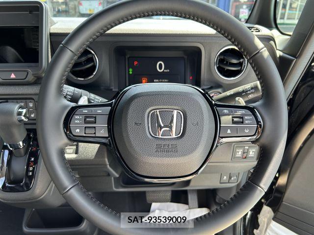 Honda N BOX CUSTOM 2024-05 307524-6