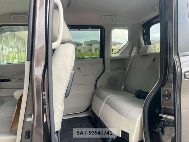 Nissan ROOX 2023-06 334295-16