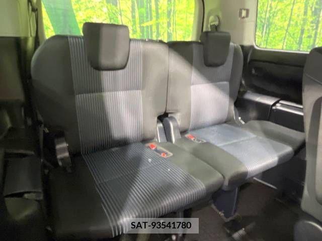 Toyota VOXY 2014-03 289105-8