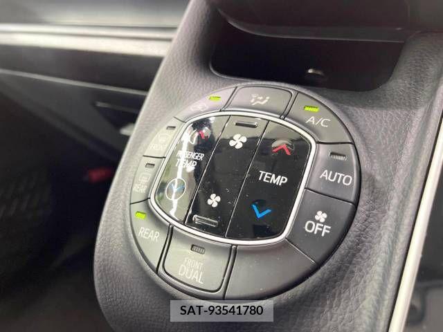Toyota VOXY 2014-03 289105-5