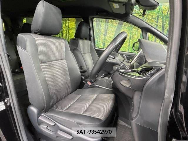 Toyota VOXY 2018-07 288860-7