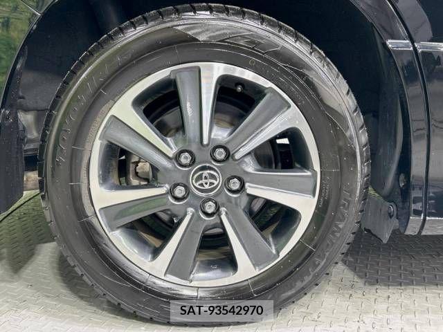 Toyota VOXY 2018-07 288860-13