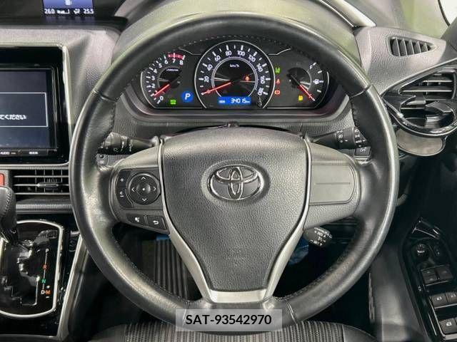 Toyota VOXY 2018-07 288860-11