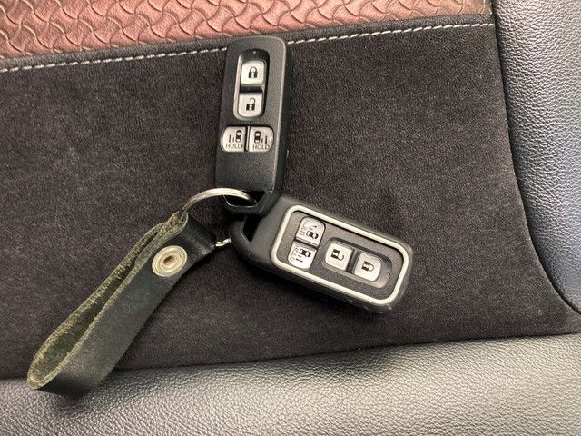 Honda N BOX CUSTOM 2017-10 186812-23