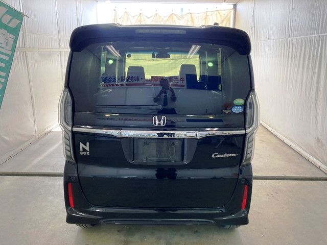 Honda N BOX CUSTOM 2017-10 186812-6