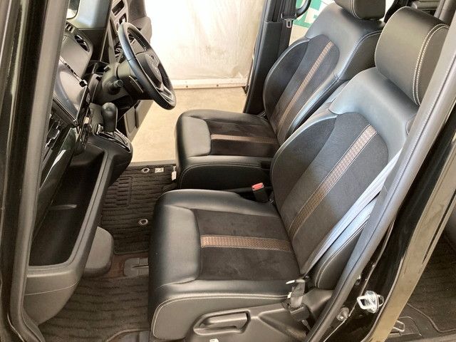 Honda N BOX CUSTOM 2017-10 186812-13
