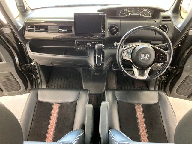Honda N BOX CUSTOM 2017-10 186812-1
