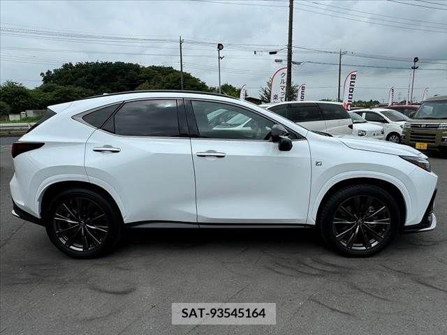 Lexus NX 2022-09 388359-11